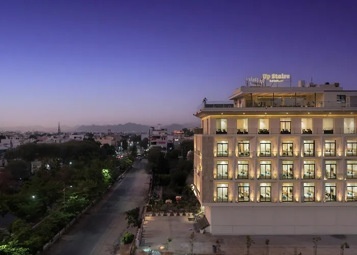 7 Rays Hotel